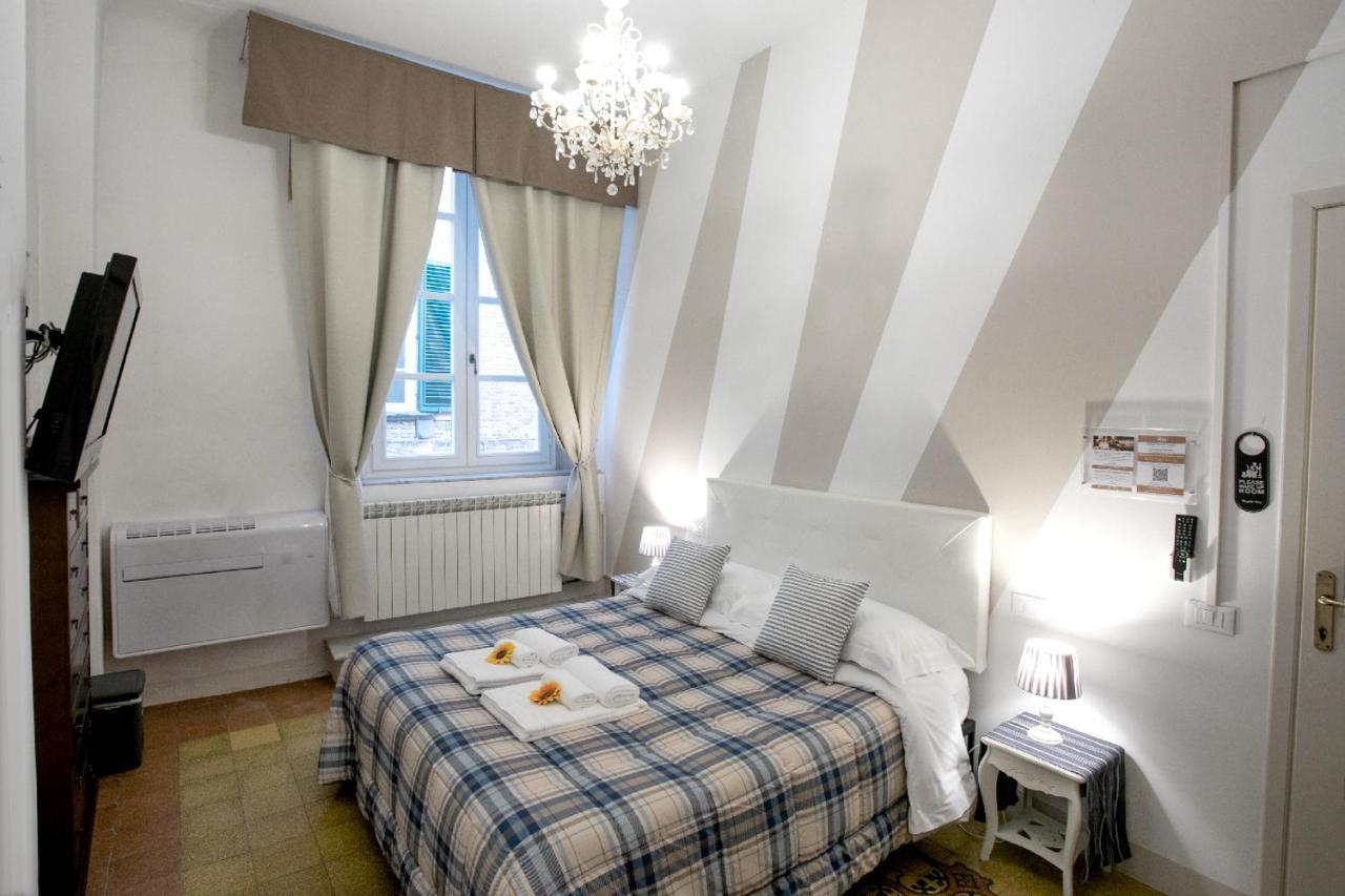 Отель Residenza Centro Storico Лукка Экстерьер фото